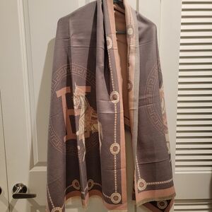 Elegant Gray and Pink Scarf with Horse Design